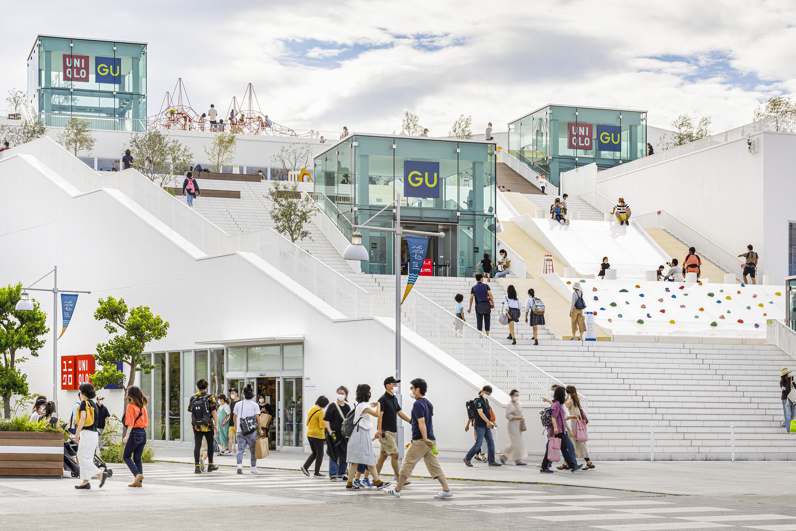 Uniqlo Park Japan This Uniqlo Concept Store In Yokohama Is An Epic  3Storey Playground  Klook Travel Blog